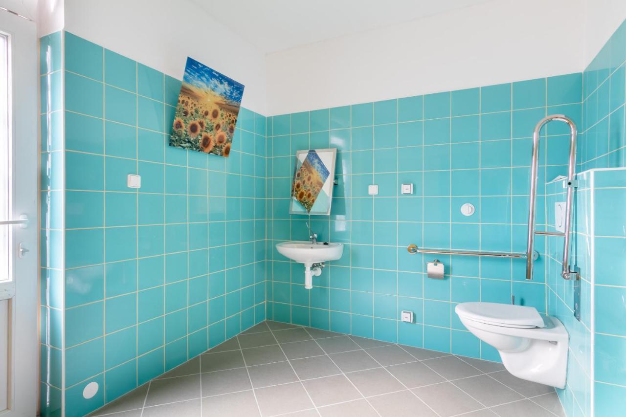 Farma Slunecny Dvur Apartmany A Family Stany Strecha Pod Strechou Hermanuv Mestec Buitenkant foto